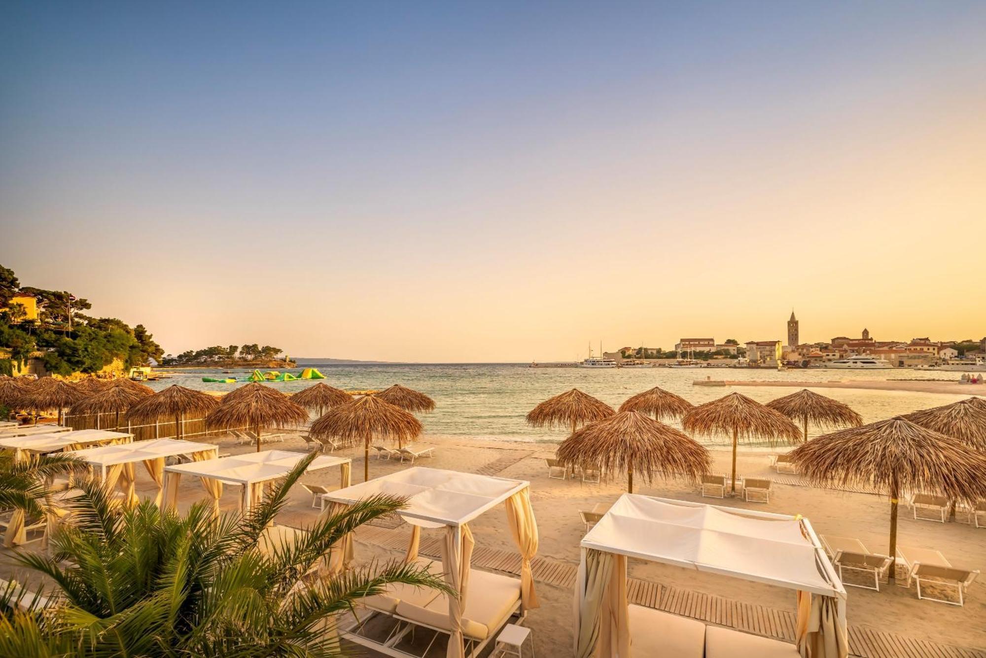 Imperial Heritage Hotel, Valamar Collection (Adults Only) Rab Town Exterior foto